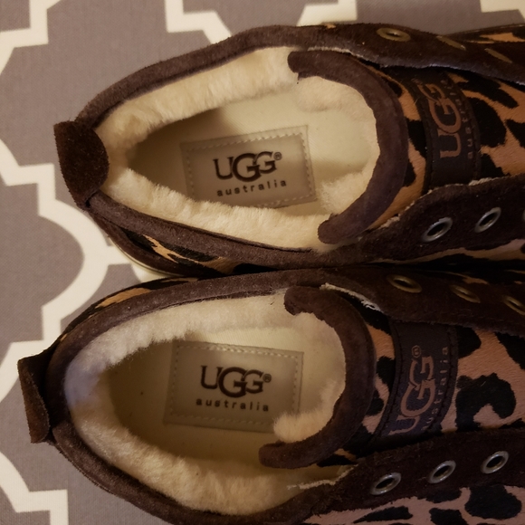 ‼️SOLD‼️⭐NIB⭐ UGG Suede, Calf, Lamb Laceless Slip On, Sz 6, Retail $110 - Picture 6 of 13